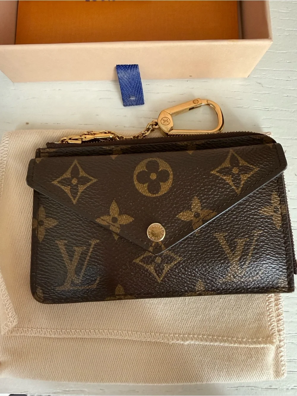Louis Vuitton classic louis